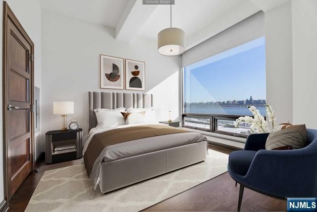 9 Somerset Lane 206, Edgewater, NJ 07020