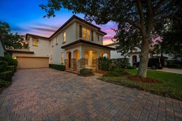 603 Castle Drive, Palm Beach Gardens, FL 33410