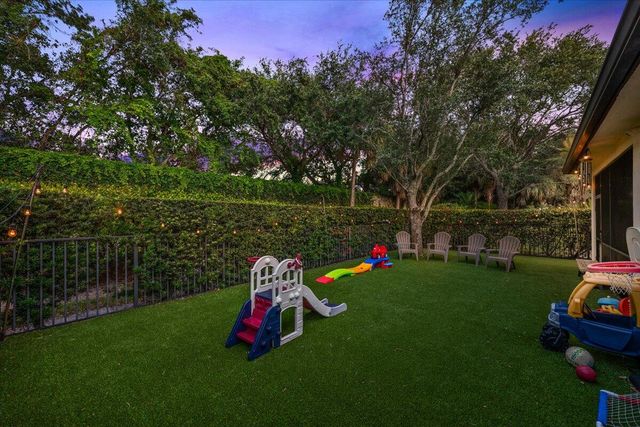 603 Castle Drive, Palm Beach Gardens, FL 33410