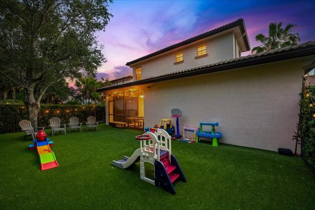 603 Castle Drive, Palm Beach Gardens, FL 33410