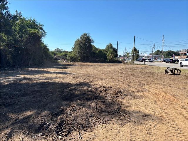 7767 Old Shell Road, Mobile, AL 36608