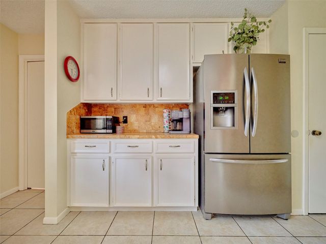 5038 Autumn Forest Drive, Houston, TX 77091