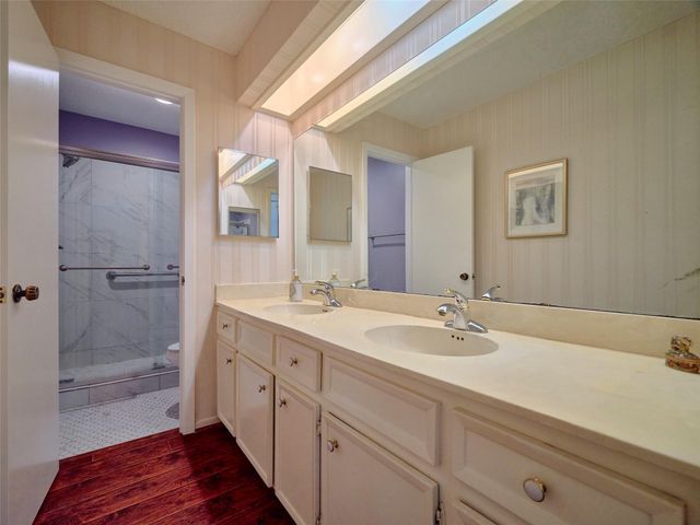 5038 Autumn Forest Drive, Houston, TX 77091