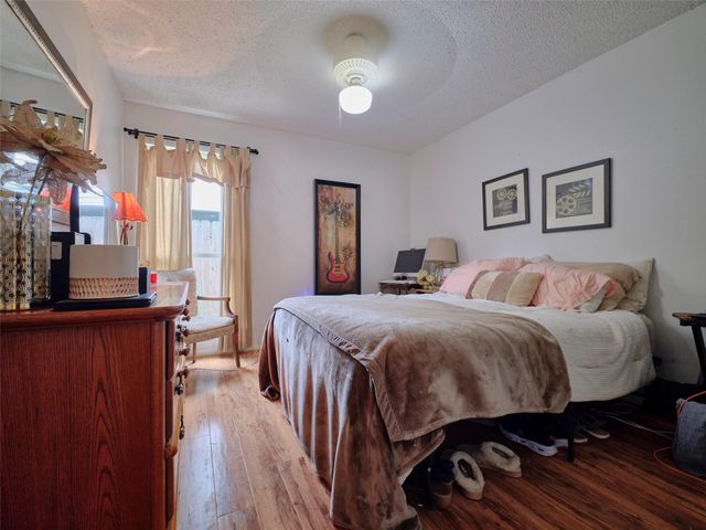 5038 Autumn Forest Drive, Houston, TX 77091