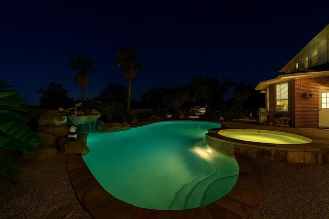 1513 County Road 149, Alvin, TX 77511