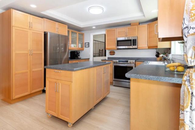 12567 Pomerado Court, San Diego, CA 92128