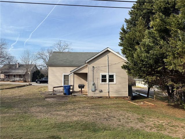 316 J Street, Anderson, SC 29625