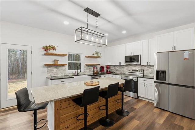 1475 Ben Davis Road, Buchanan, GA 30113