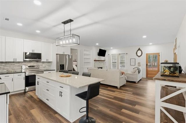 1475 Ben Davis Road, Buchanan, GA 30113