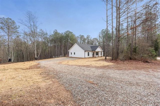 1475 Ben Davis Road, Buchanan, GA 30113