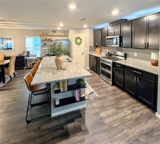 3025 Taranto Heights Avenue, Henderson, NV 89044