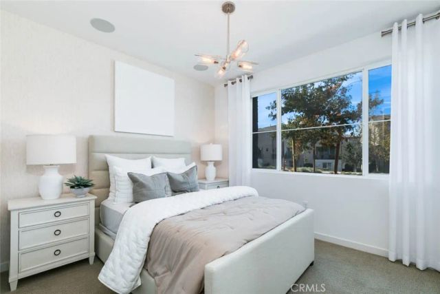 1077 Cadence, Irvine, CA 92618