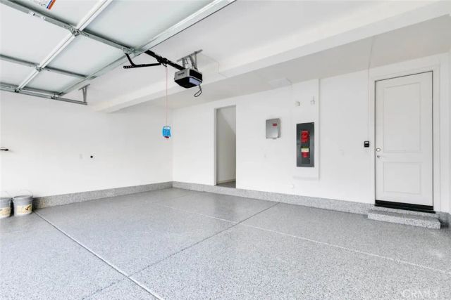 1077 Cadence, Irvine, CA 92618