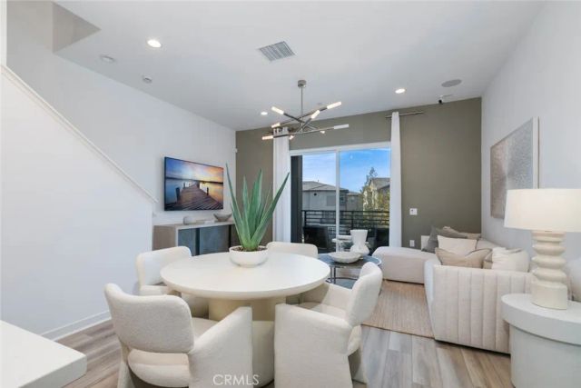 1077 Cadence, Irvine, CA 92618