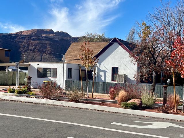 94 E 100 N, Moab, UT 84532