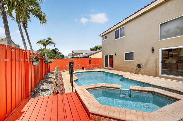 14630 Cedar Creek Pl, Davie, FL 33325