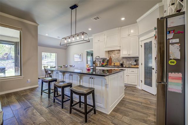 3000 Grapevine Street, Edmond, OK 73034