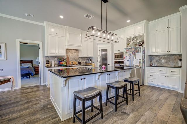 3000 Grapevine Street, Edmond, OK 73034