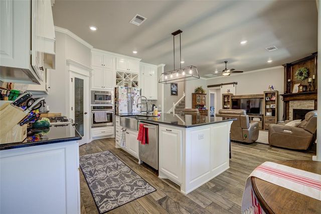 3000 Grapevine Street, Edmond, OK 73034