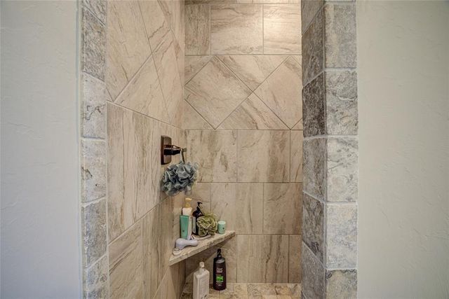 3000 Grapevine Street, Edmond, OK 73034