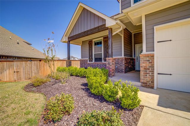 3000 Grapevine Street, Edmond, OK 73034