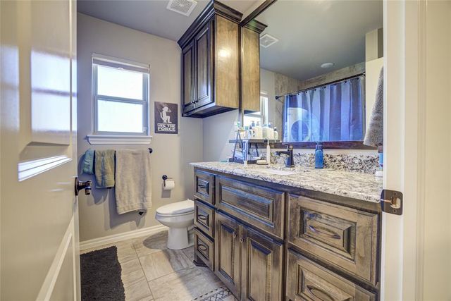 3000 Grapevine Street, Edmond, OK 73034