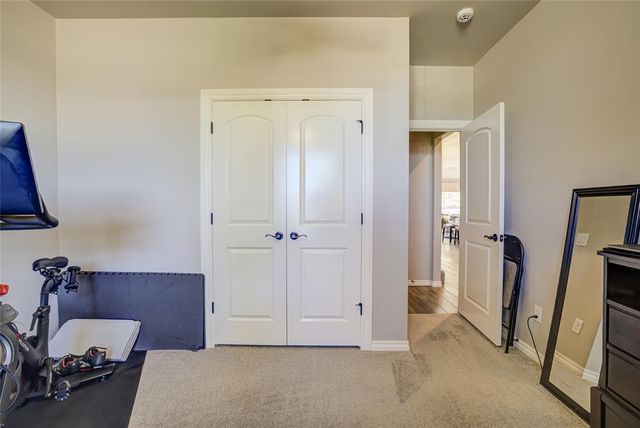 3000 Grapevine Street, Edmond, OK 73034