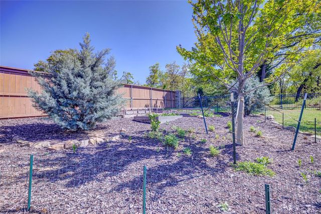 3000 Grapevine Street, Edmond, OK 73034