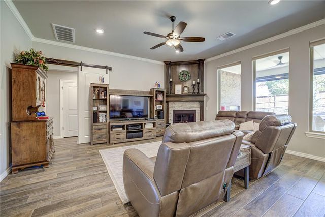 3000 Grapevine Street, Edmond, OK 73034