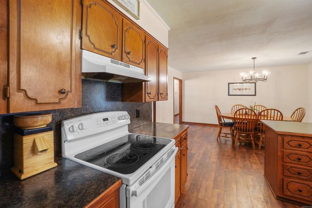 1801 Pinewood Cove, Beebe, AR 72012