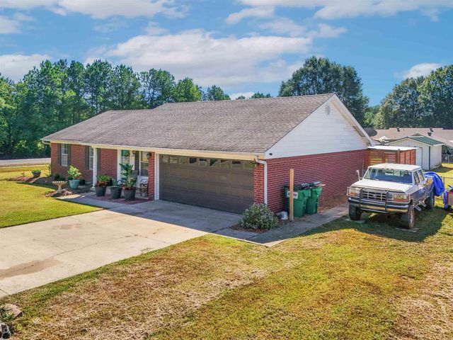 1801 Pinewood Cove, Beebe, AR 72012