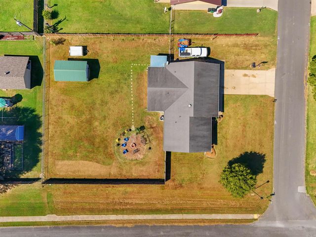 1801 Pinewood Cove, Beebe, AR 72012