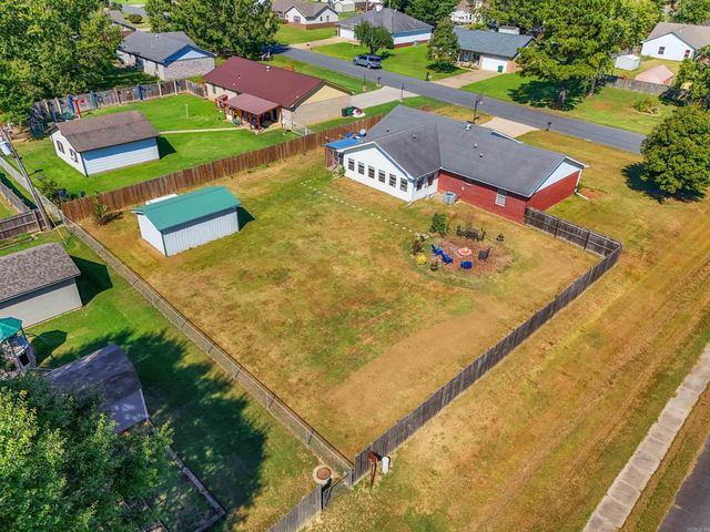 1801 Pinewood Cove, Beebe, AR 72012