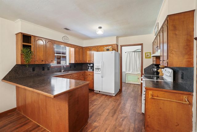 1801 Pinewood Cove, Beebe, AR 72012