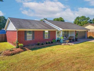1801 Pinewood Cove, Beebe, AR 72012