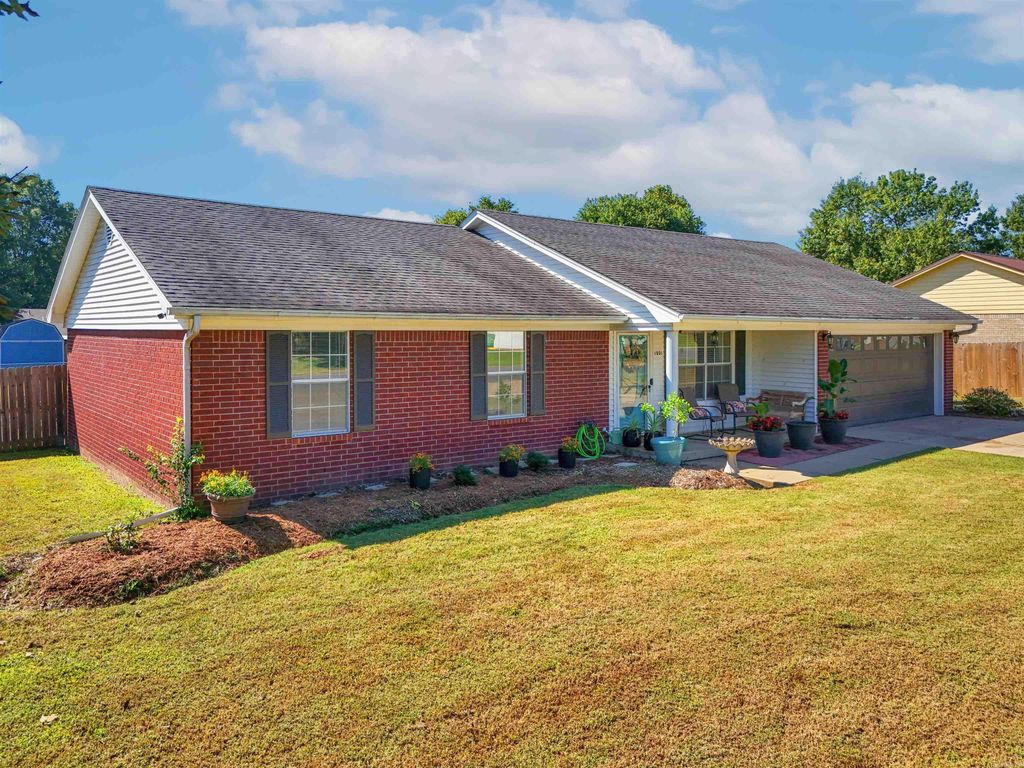 1801 Pinewood Cove, Beebe, AR 72012