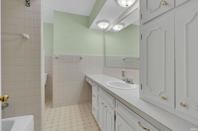 9 Elvernan Drive, West Lafayette, IN 47906