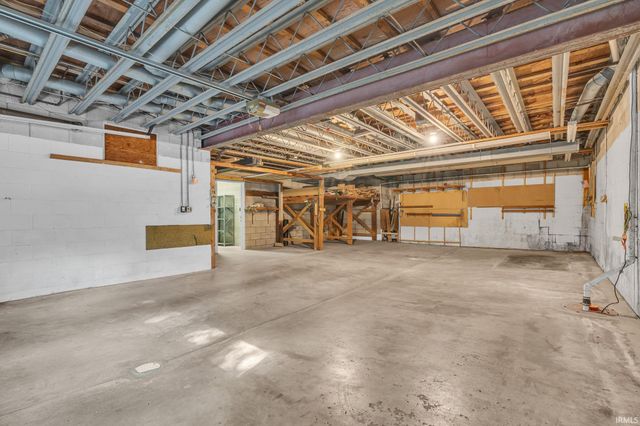 9 Elvernan Drive, West Lafayette, IN 47906