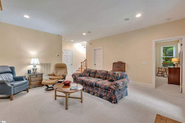 124 Kingshead Road, Travelers Rest, SC 29690