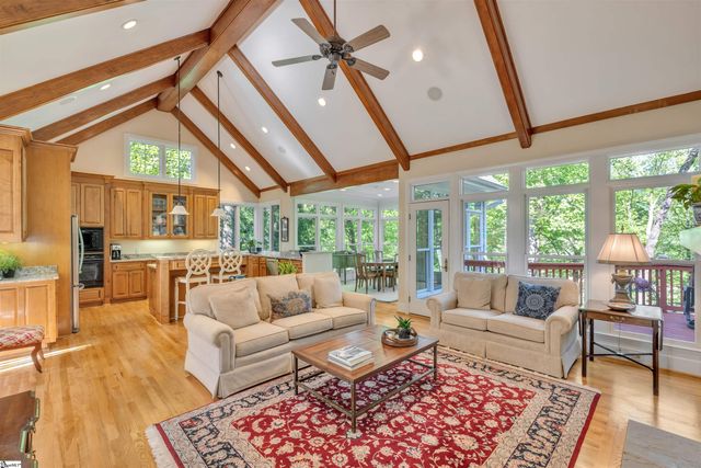124 Kingshead Road, Travelers Rest, SC 29690