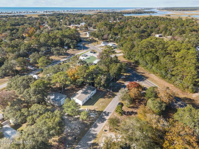 583 Hanover Street SE, Bolivia, NC 28422