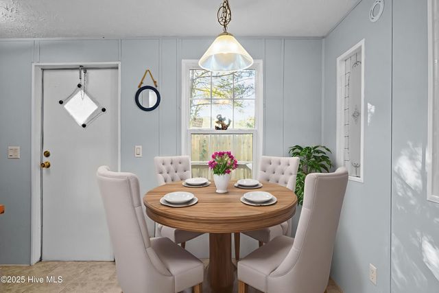 583 Hanover Street SE, Bolivia, NC 28422