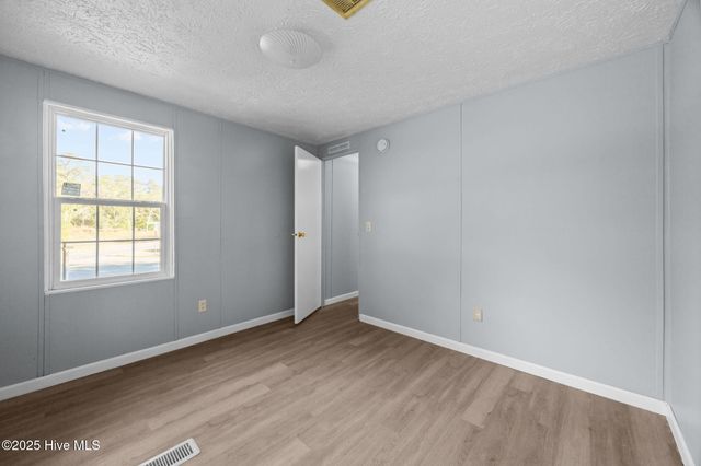 583 Hanover Street SE, Bolivia, NC 28422