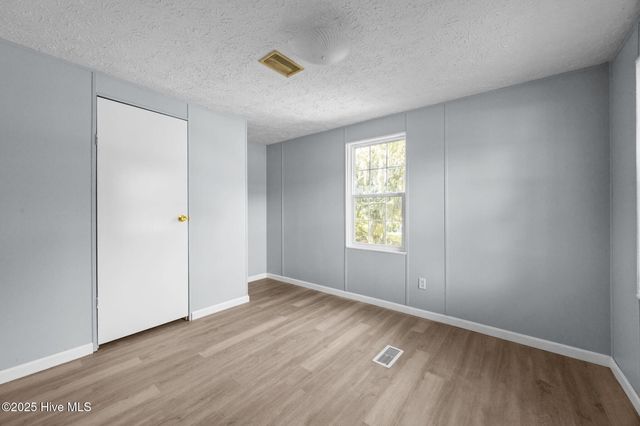 583 Hanover Street SE, Bolivia, NC 28422