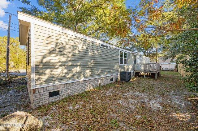 583 Hanover Street SE, Bolivia, NC 28422