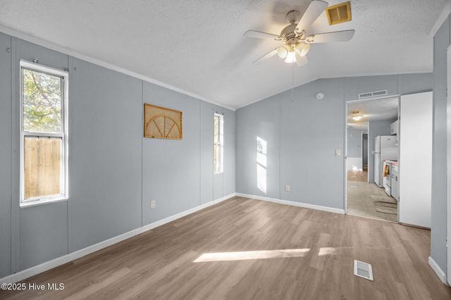 583 Hanover Street SE, Bolivia, NC 28422