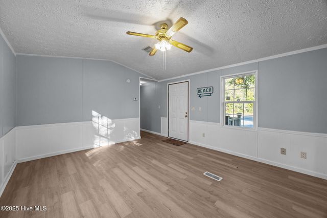 583 Hanover Street SE, Bolivia, NC 28422