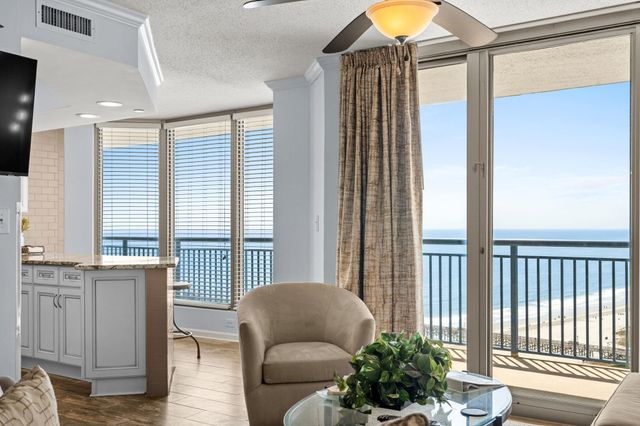 8560 Queensway Blvd Apt 2006, Myrtle Beach, SC 29572