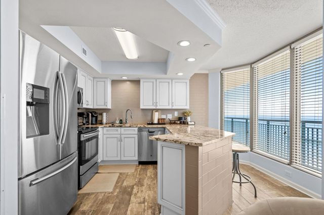 8560 Queensway Blvd Apt 2006, Myrtle Beach, SC 29572