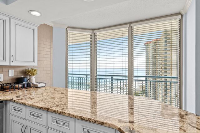 8560 Queensway Blvd Apt 2006, Myrtle Beach, SC 29572